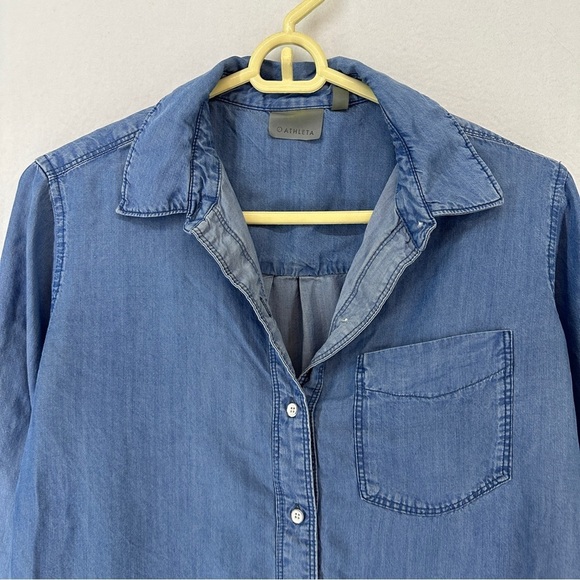 Athleta Shirt Bootjack Chambray ButtonUp Denim Split Back Top Woman’s XS Blue - Picture 2 of 12